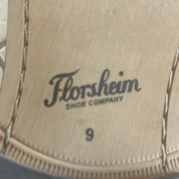 Florsheim Leather men’s dress shoes. - Picture 5 of 5